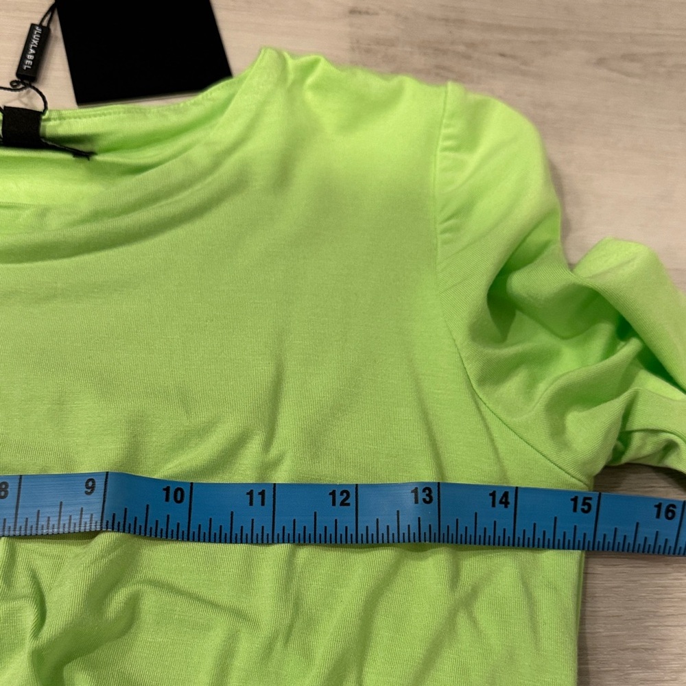 JLUXLABEL Vibrant Green Long Sleeve front twist Dress, runs small, stretchy. - Picture 6 of 9